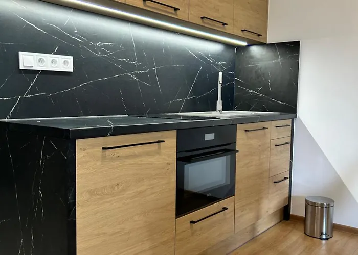 Ar Tahiti Black Apartament Koszyce